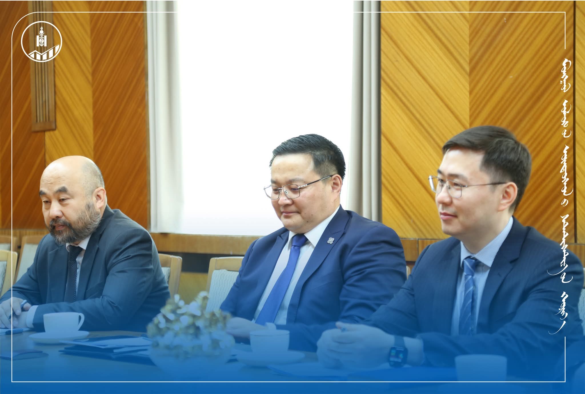 Япон Улсын Дотоод хэрэг, харилцаа холбооны Дэд сайд Накано Хидэюки Үндэсний Статисикийн Хорооны дарга Б.Батдаваатай албан ёсны уулзалт хийв