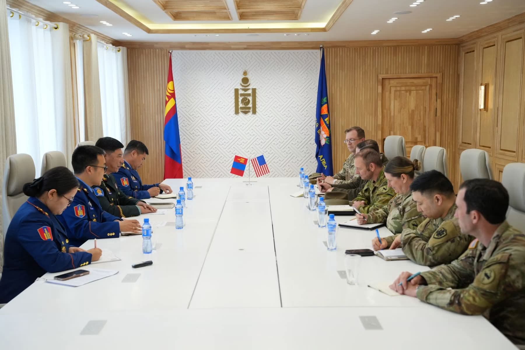 ОНЦГОЙ БАЙДЛЫН ЕРӨНХИЙ ГАЗАР: ГАМШГААС ХАМГААЛАХ САЛБАРЫН ХАМТЫН АЖИЛЛАГААНЫ ТАЛААР ХЭЛЭЛЦЛЭЭ