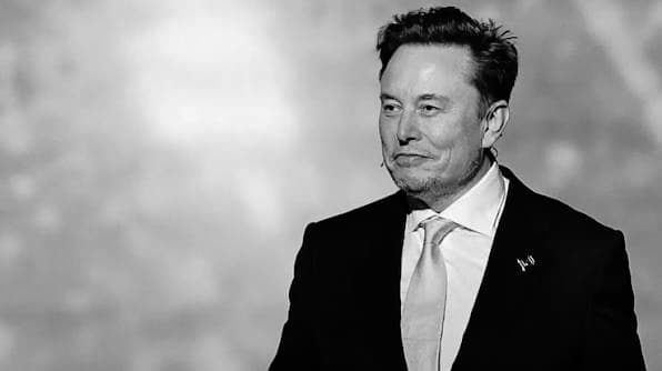 Илон Маск 750 тэрбум ам.долларын хөрөнгөтэй дэлхийн анхны иргэн боллоо